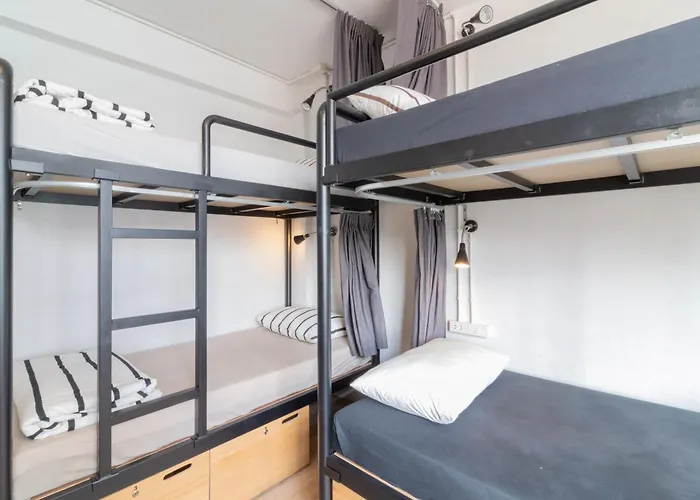Beige Poshtels + Netflix Bangkok