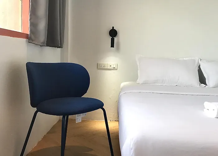 Beige Poshtels + Netflix Auberge de jeunesse *