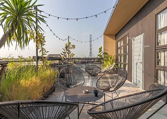 Auberge de jeunesse Beige Poshtels + Netflix