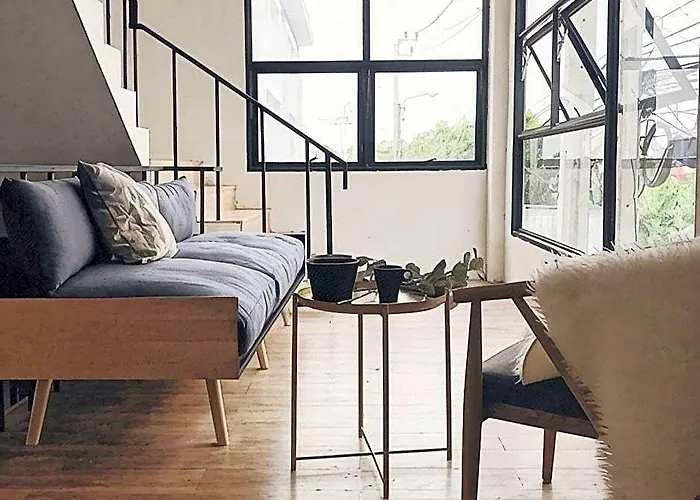 Beige Poshtels + Netflix Auberge de jeunesse *