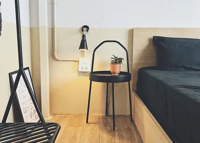 Beige Poshtels + Netflix Bangkok