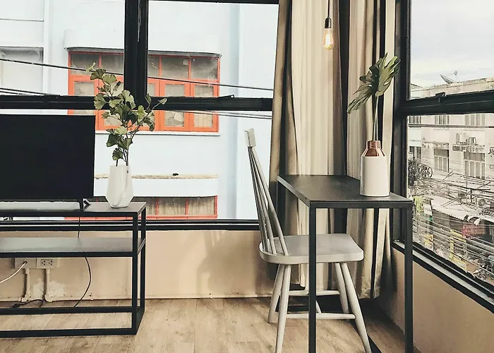 Hostal Beige Poshtels + Netflix *