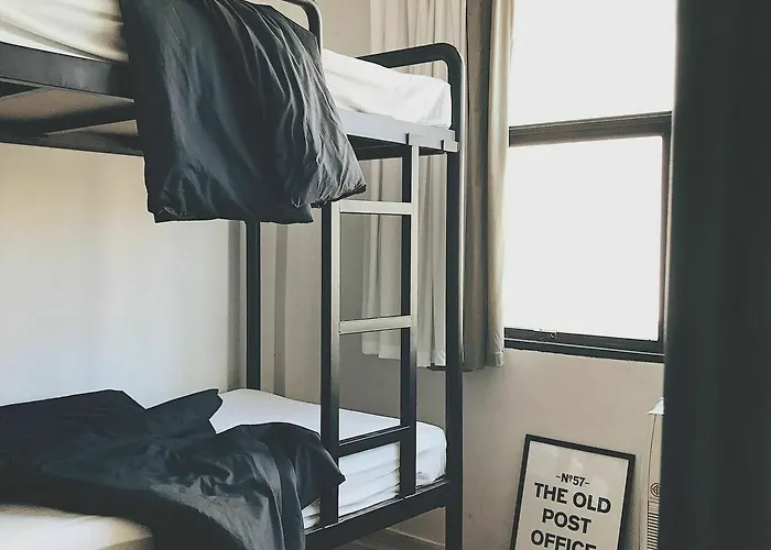 Beige Poshtels + Netflix Bangkok