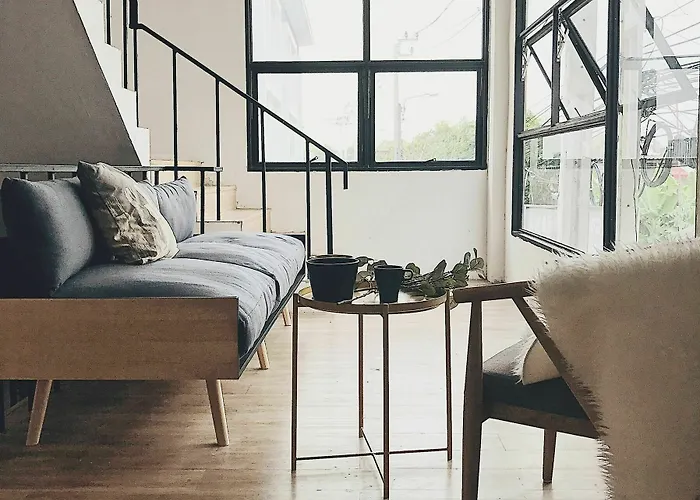 بيت شباب Beige Poshtels + Netflix *
